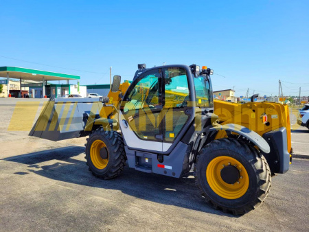Телескопический погрузчик XCMG XC6-3007V 